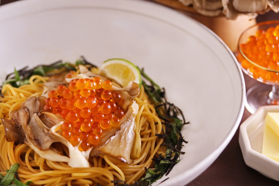 こななの秋限定パスタ「たっぷりいくらと舞茸の香ばし醤油バター」