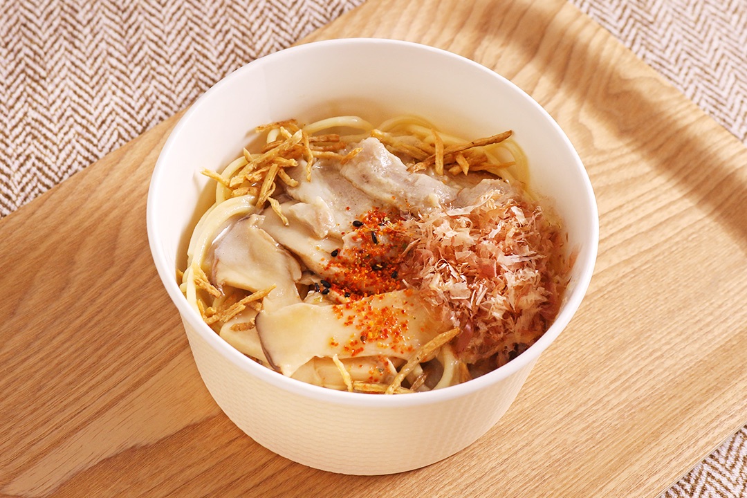 こなな『豚肉ときのこのごぼう豆乳クリームパスタ』