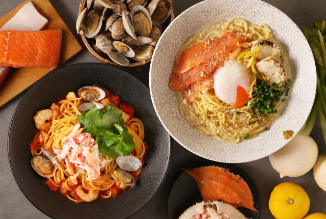 「こなな」から香住カニとサーモンを使ったご褒美パスタが12月3日より限定登場。